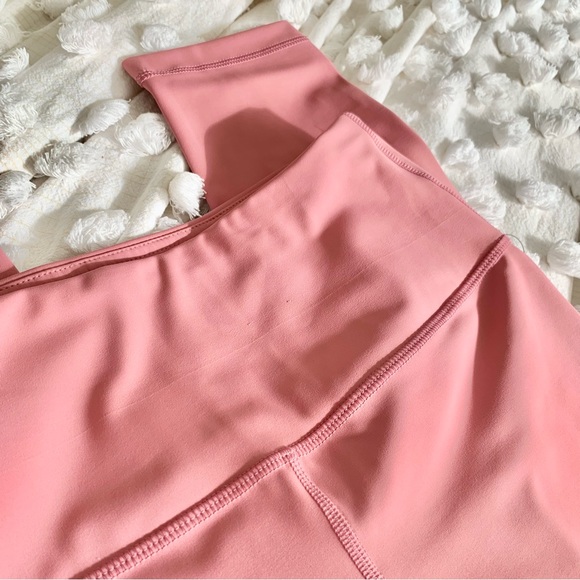 | high-performance lychee pink workout legging | - Picture 4 of 7